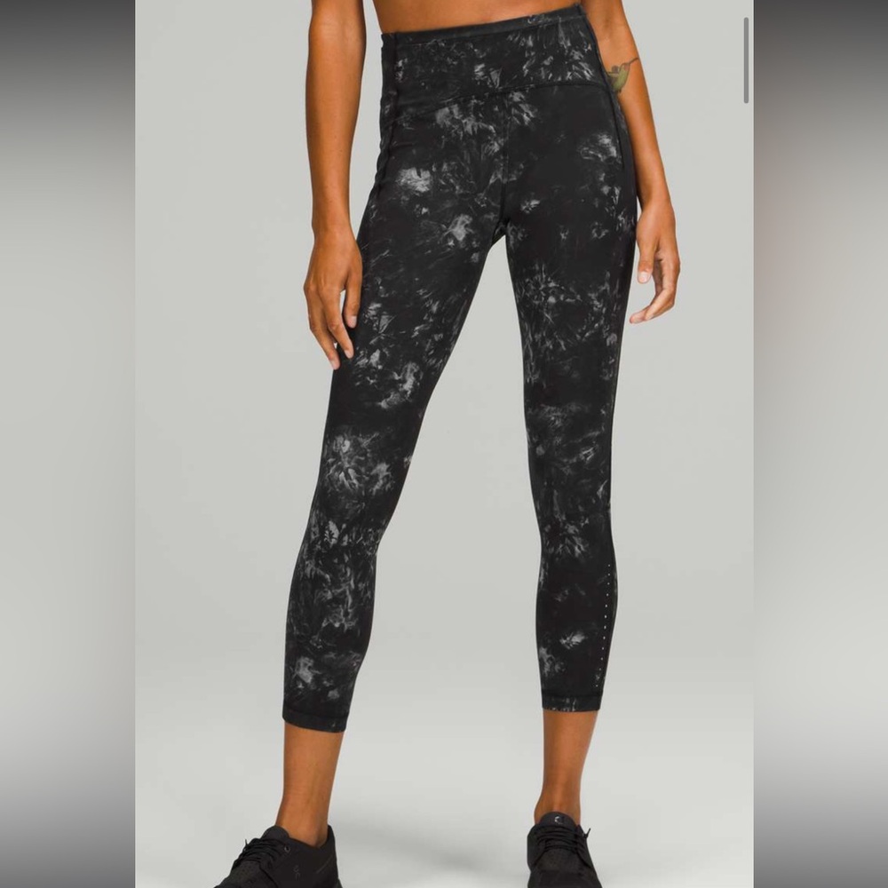 Size 8 Lululemon Swift Speed Leggings